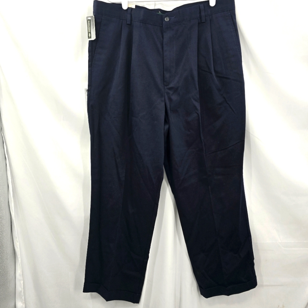 NWT Dockers Recode Signature Khaki Pleated Cuffed Loose Fit Navy Blue Mens 38x29